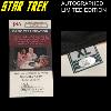 STAR TREK - CAPTAIN JAMES T. KIRK UNIFORME REPLICA AUTOGRAPHED WILLIAM SHATNER AVEC CADRE DE PRESENTATION (COA - JAMES SPENCE AUTHENTICATION, LLC)