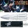 HUNGER GAMES (THE) - "CLOVE" SET DE 3 COUTEAUX A LANCER OFFICIEL (CLOVE THROWING KNIFE SET OFFICIAL - JACKET MODELE - UNITED CUTLERY BRANDS)