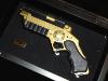 BATMAN, THE DARK KNIGHT RISES - PISTOLET GRAPPIN OFFICIEL (GRAPNEL GUN - DC COMICS - THE NOBLE COLLECTION)