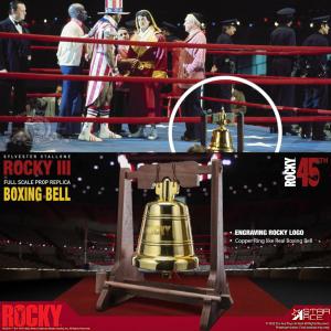 ROCKY BALBOA - REPLIQUE OFFICIELLE ECHELLE 1/1 CLOCHE DU RING PROP REPLICA TOUT METAL & BOIS MASSIF (BOXING BELL - ROCKY III™ - STAR ACE)